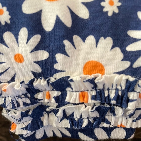 NWT Gerber newborn set size 3-6 months - Picture 4 of 4